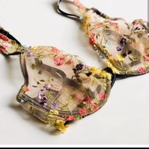 Victoria Secret Dream Angels Floral Embroidered Unlined plunge Bra NWT 34DD